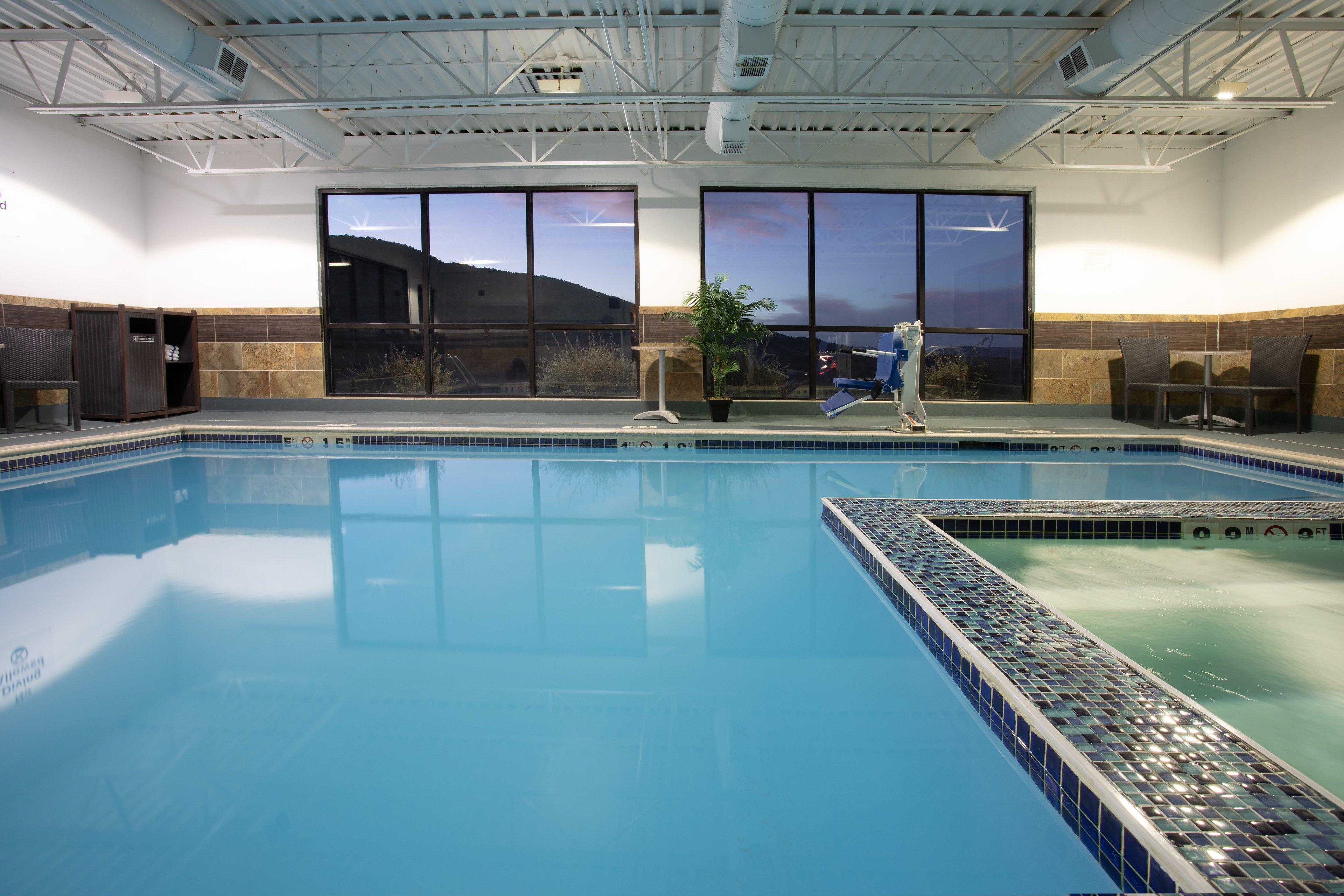 Holiday Inn Express Hotel & Suites Littleton By Ihg Exterior photo