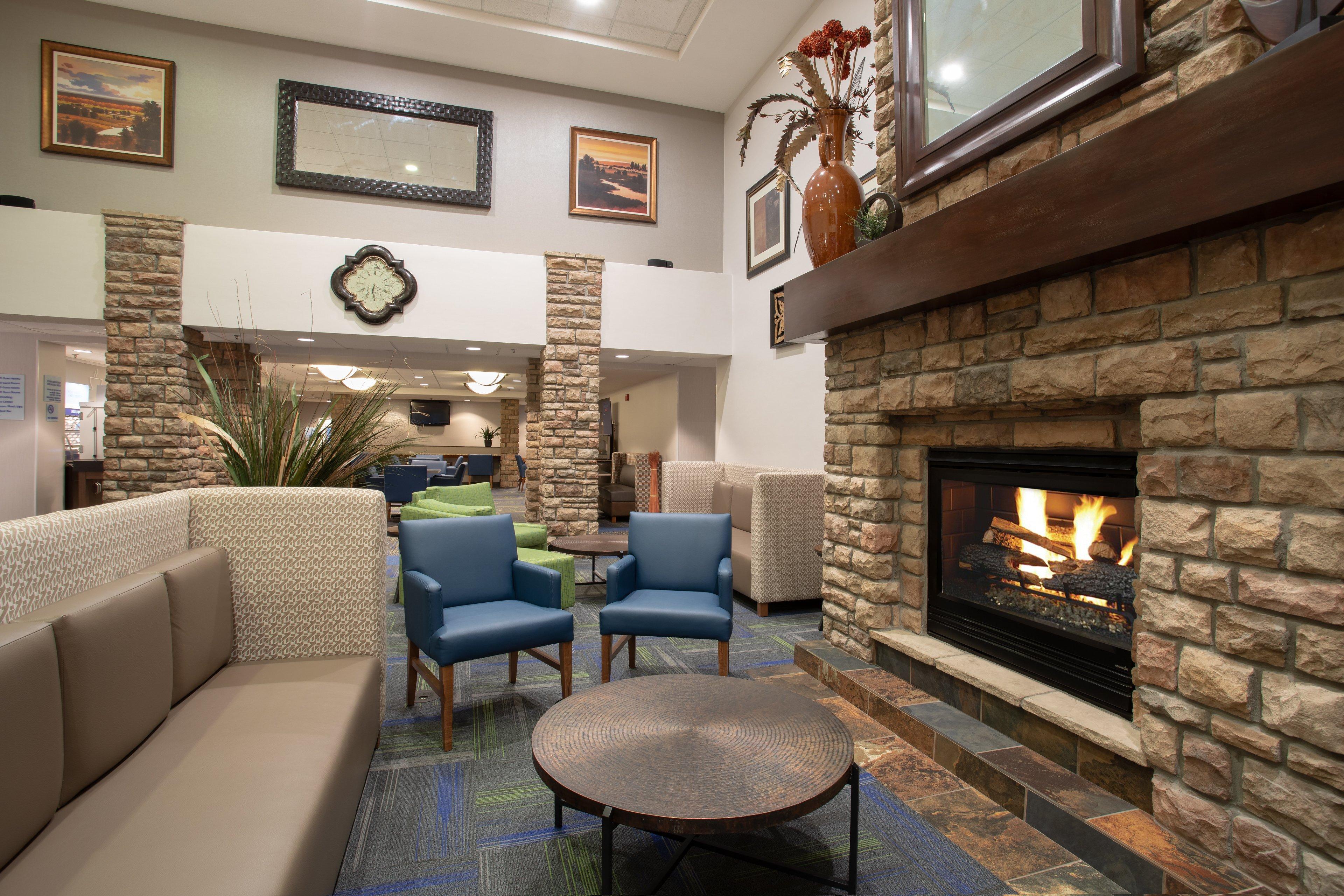 Holiday Inn Express Hotel & Suites Littleton By Ihg Exterior photo